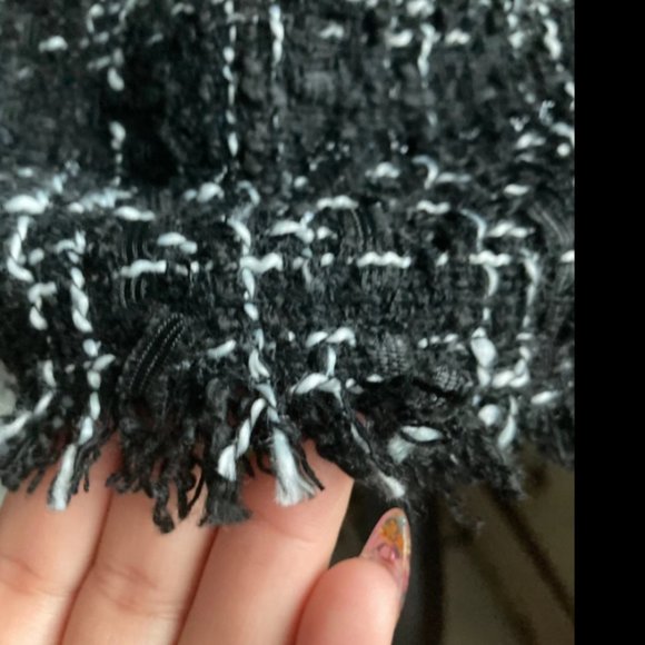 Black boucle Pearl Dress - Picture 4 of 5